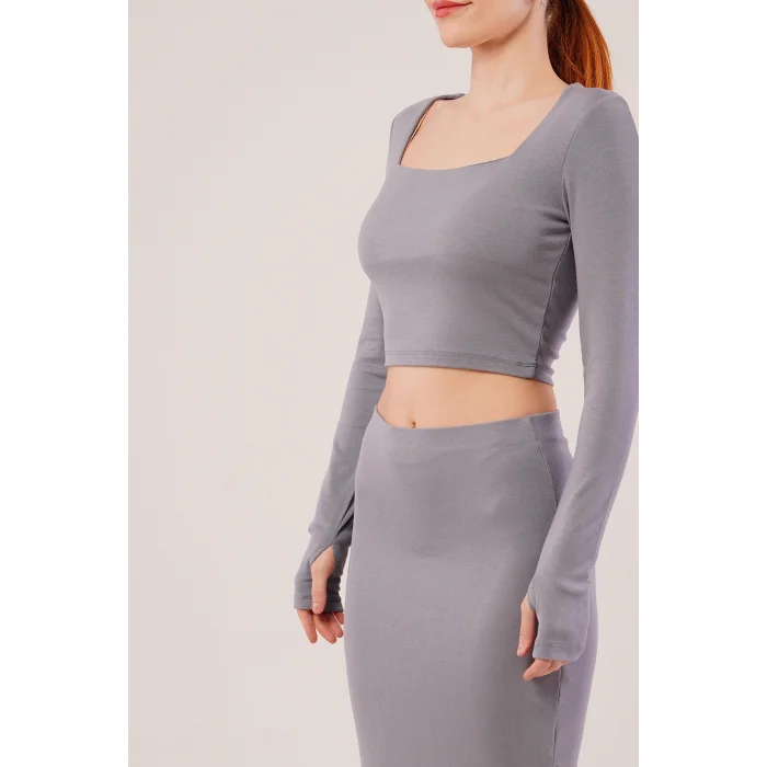 Kare Yaka Bluz Ve Yırtmaç Detaylı Etek İkili Gri Takım