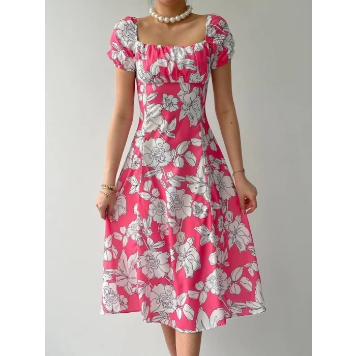 Kare Yaka Çiçekli Elbise