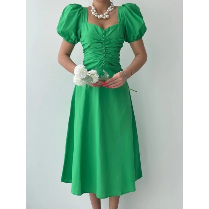 Kare Yaka Düğmeli Elbise