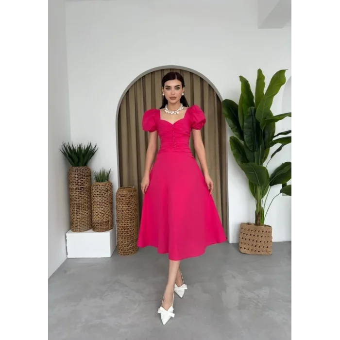 Kare Yaka Düğmeli Elbise