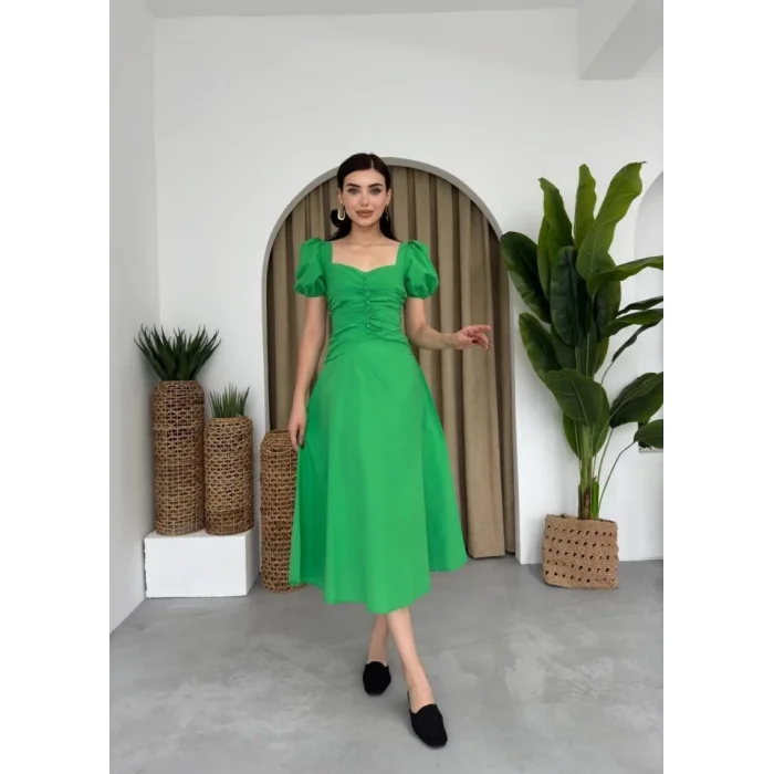 Kare Yaka Düğmeli Elbise