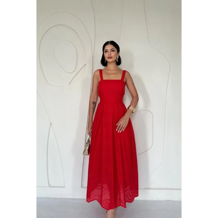 Kırmızı Askılı Aparatlı Brode Elbise