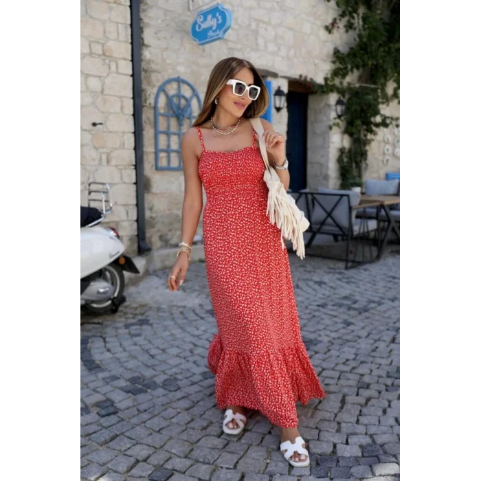 Kırmızı Eteği Fırfırlı Elbise