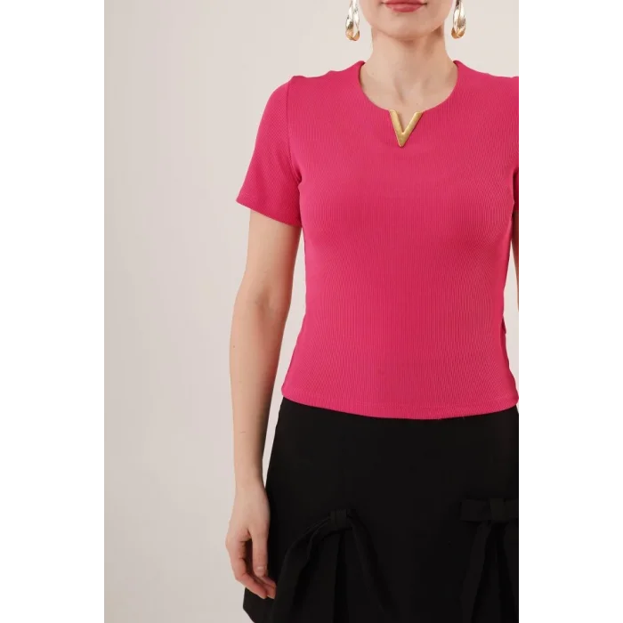 Kısa Kollu Yaka Detaylı Kaşkorse Fuşya Bluz