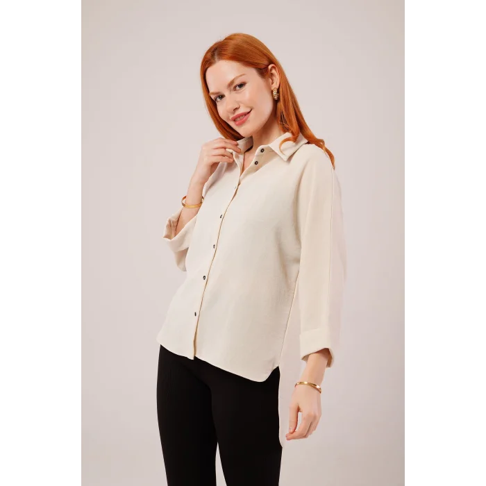 Kol Katlama Detaylı Bej Gömlek