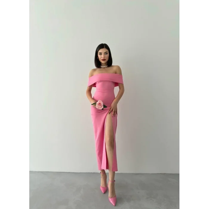 MADONNA YAKA UZUN ELBİSE