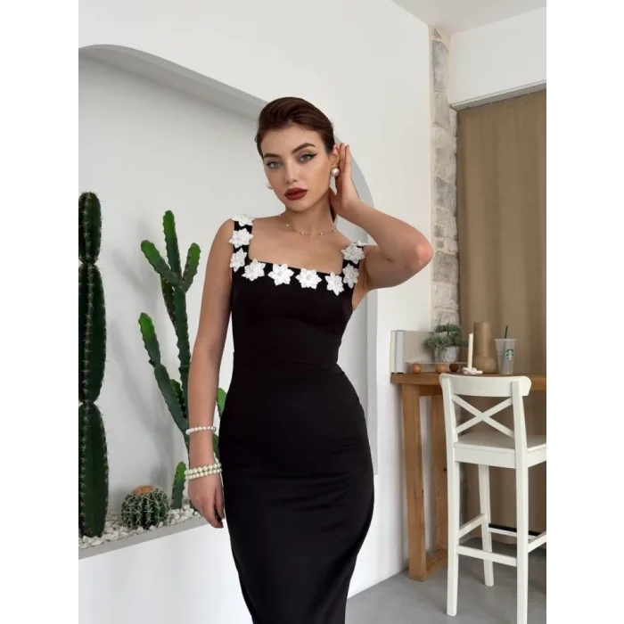 Mıng Çiçek Detaylı Elbise