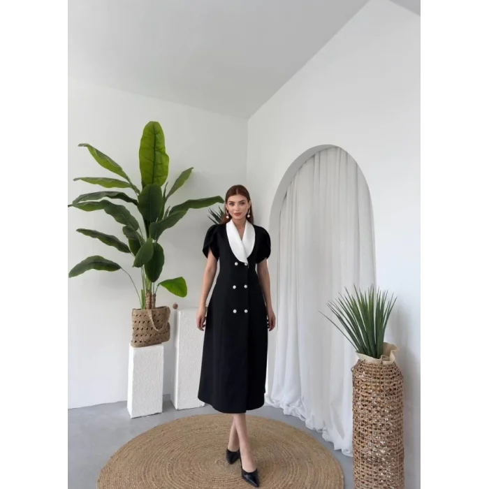 Reta Düğme Detaylı Elbise