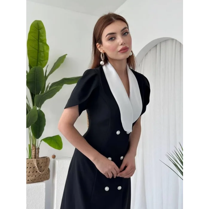 Reta Düğme Detaylı Elbise