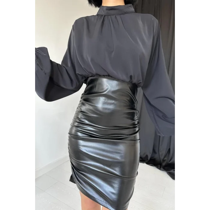 Siyah Deri Elbise