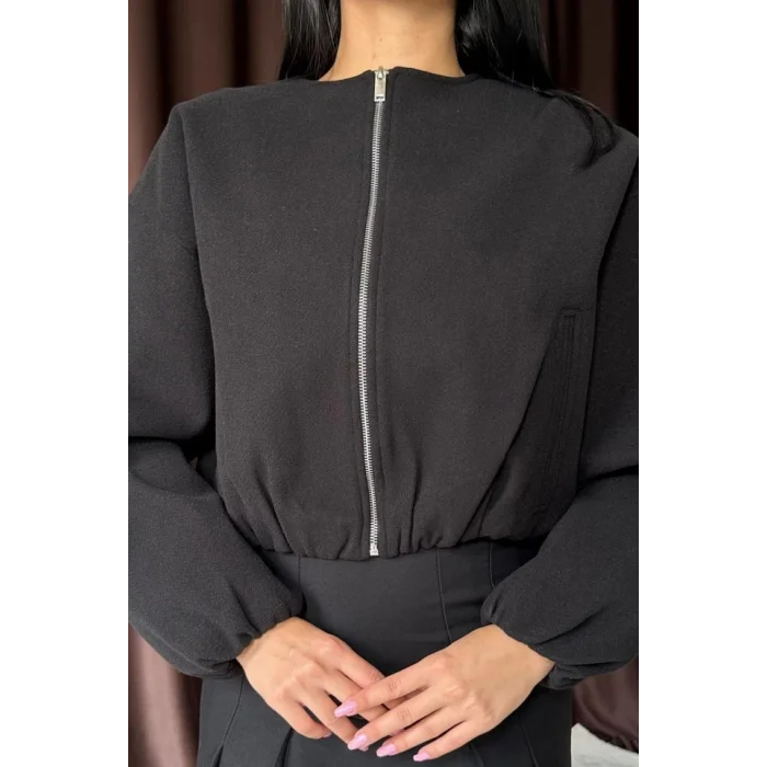 Siyah Kısa Önü Fermuarlı Bomber Ceket
