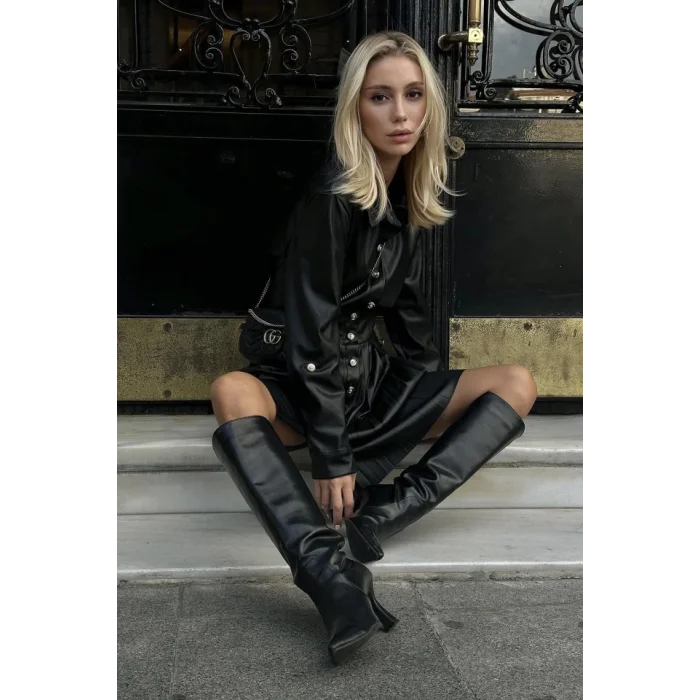 Siyah Piliseli Deri Elbise