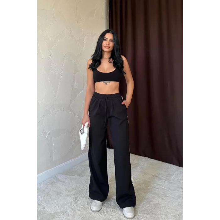 Siyah Yanları Şeritli Pantolon