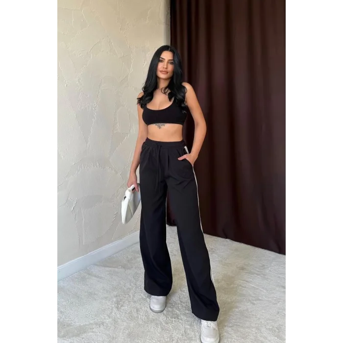 Siyah Yanları Şeritli Pantolon