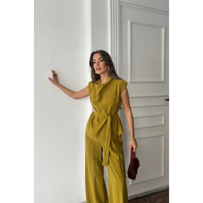 TENCEL MODAL KOLSUZ BLUZ KAPALI CEP DETAYLI DÖKÜMLÜ - PANTOLON TAKIM - Yağ Yeşili