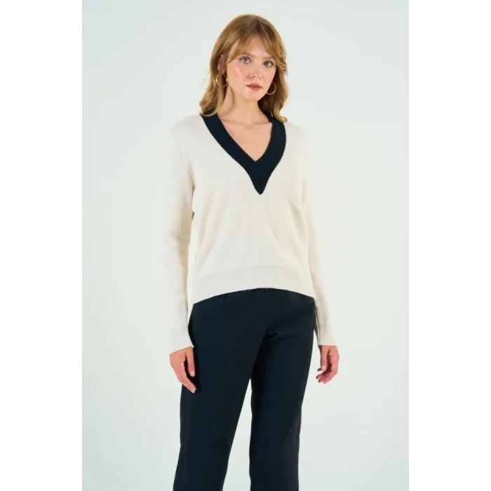 V Yaka Triko Kazak - Krem-Siyah