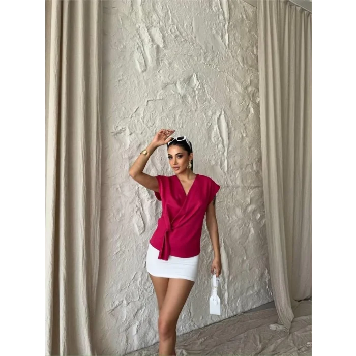 YANDAN BAĞLAMA DETAYLI KOLSUZ BLUZ - Fuşya