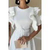 Beyaz Kolları Volanlı Kemerli Elbise