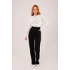 Cırt Kapama Detaylı Siyah Pantolon