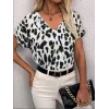 Kadın Kısa Kollu V Yaka Leopar Desen Krep Bluz