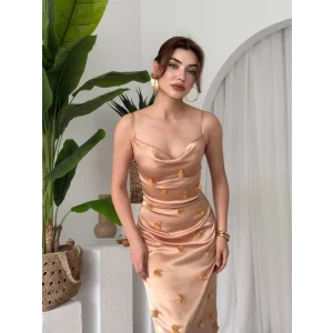 Dora Çiçek Detaylı Elbise