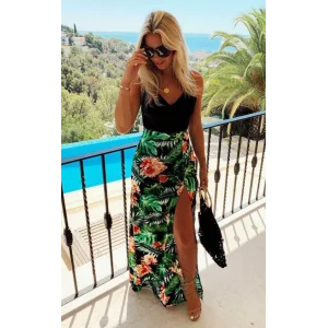 Kadın Askılı V Yaka Eteği Dijital Baskılı çiçek Desenli Yırtmaçlı Mikro Kumaş Elbise