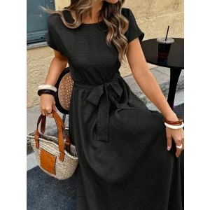 Kadın Kısa Kollu Kayık Yaka Beli Kuşaklı Aerobin Elbise