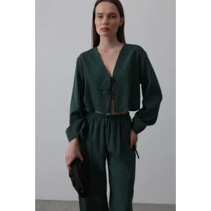 Önü Bağlamalı Crop Takım - Yeşil