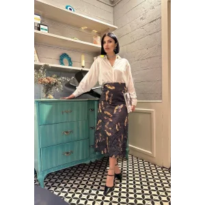 Siyah Baskılı Kroşetalı Etek