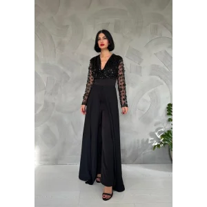 Siyah Kolları Tül Etekli Tulum