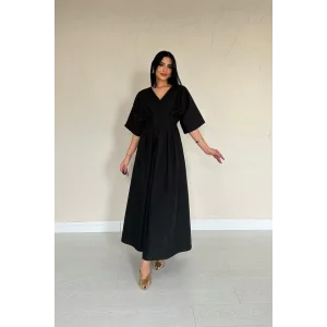 Siyah Pileli Uzun Elbise