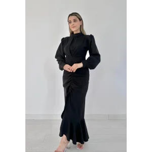 Siyah Volanlı Uzun Kol Elbise