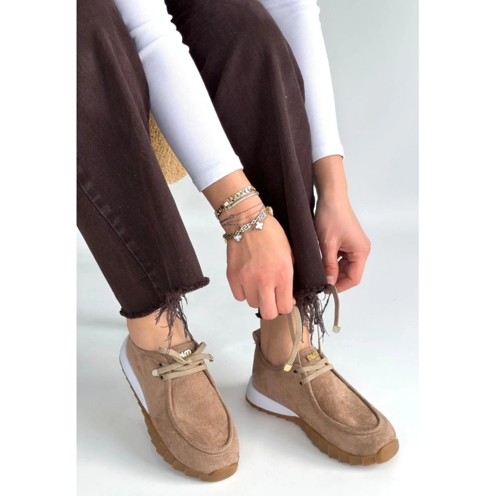 Sier Bej Süet Bağcıklı Spor Ayakkabı