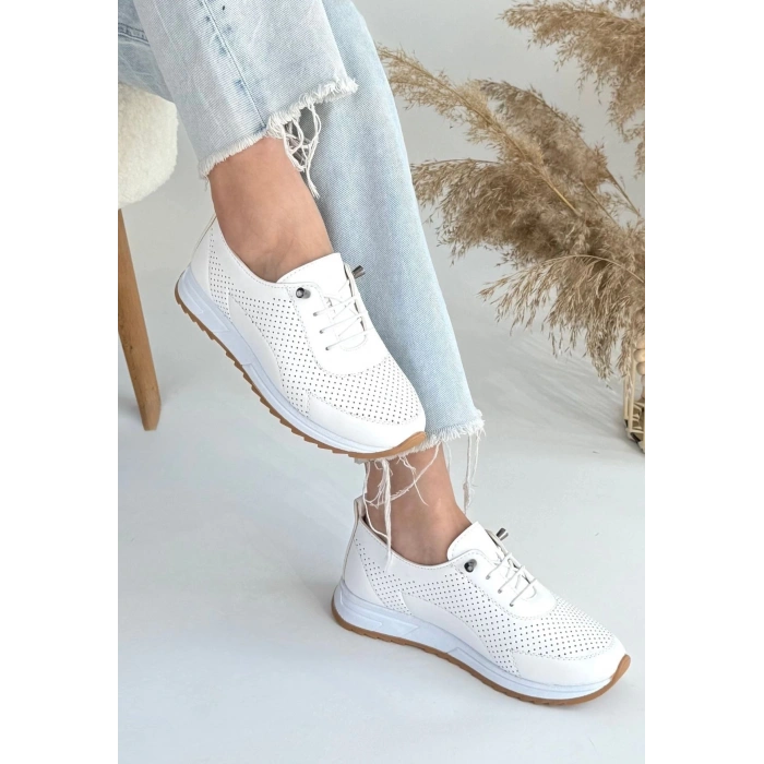 Tone Beyaz Cilt Bağcıklı Spor Ayakkabı