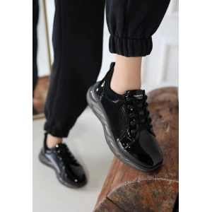 Piona Siyah Rugan Gri Tabanlı Spor Ayakkabı