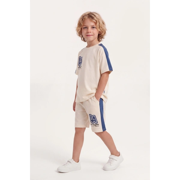 5-8 Yaş LA Baskılı Erkek Çocuk Oversize %100 Pamuk Yazlık Takım–Rahat Kesim Şortlu Kombin