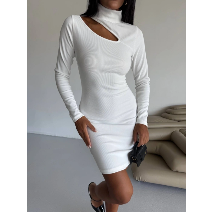 petite ateiler Boğazlı gögüs dekolteli elbise beyaz f2333