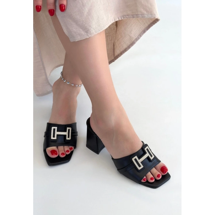 petite ateiler Erew Siyah Cilt Topuklu Terlik