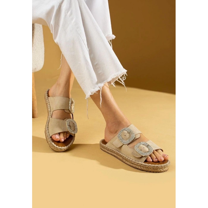 petite ateiler Hertas Bej Nubuk Tokalı Terlik