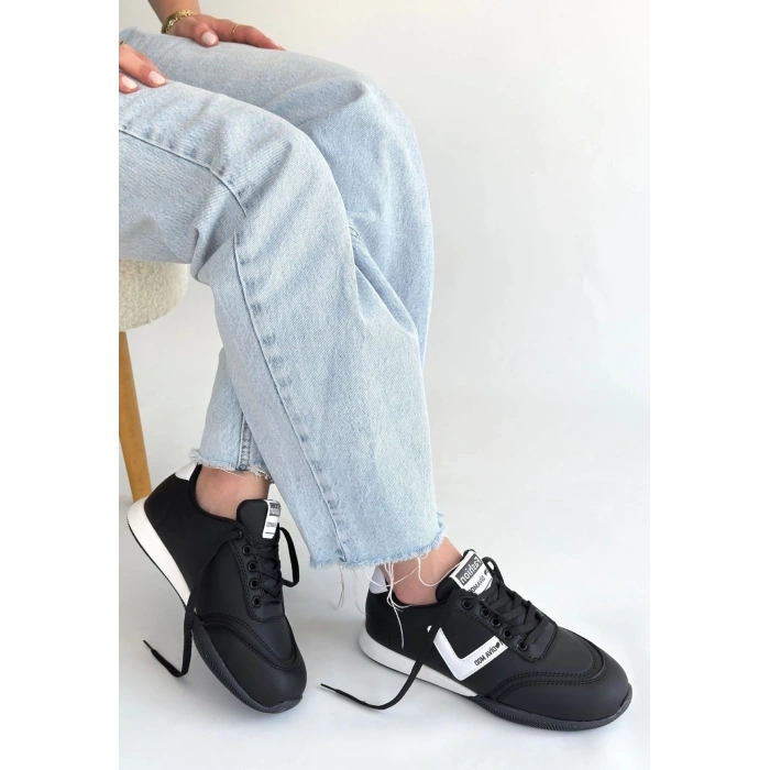 petite ateiler Jowen Siyah Cilt Beyaz Detaylı Bağcıklı Spor Ayakkabı