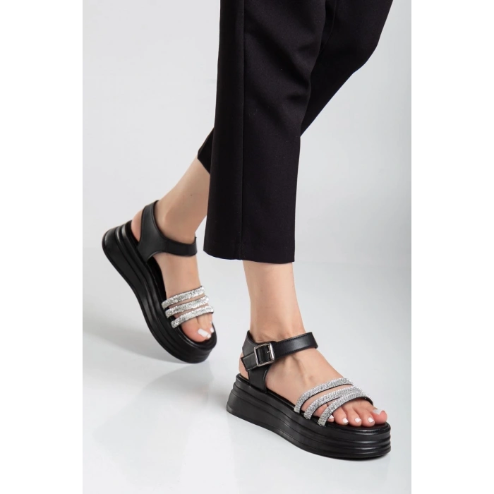 petite ateiler Lalen Siyah Kemerli Sandalet