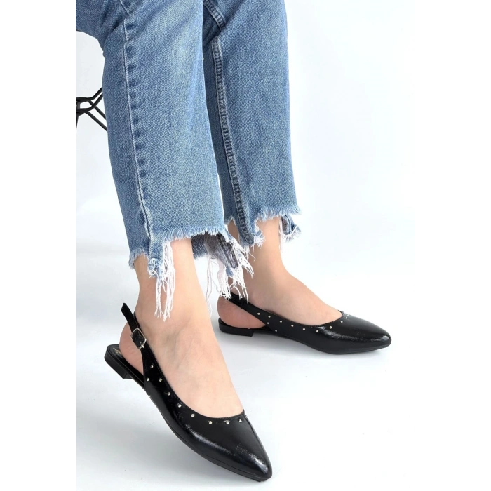 petite ateiler Lowwi Siyah Rugan Babet Ayakkabı