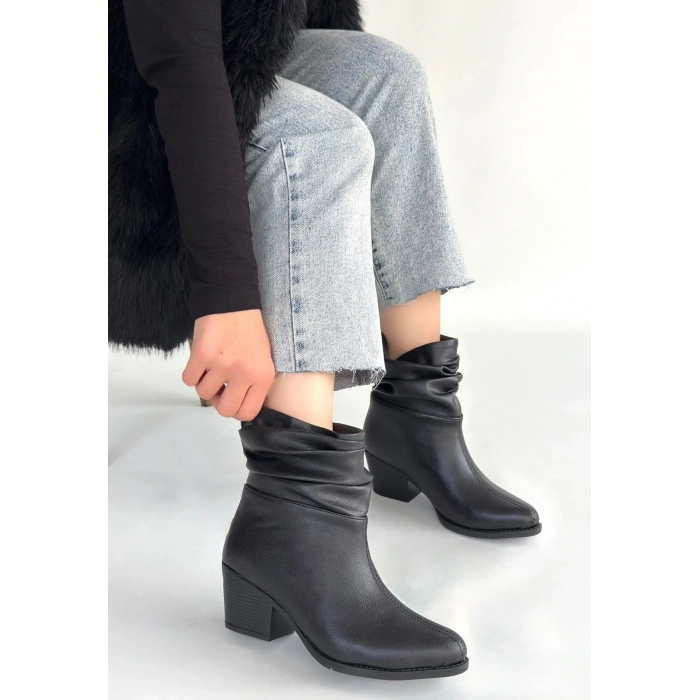 petite ateiler Lukana Siyah Cilt Topuklu Körüklü Bot