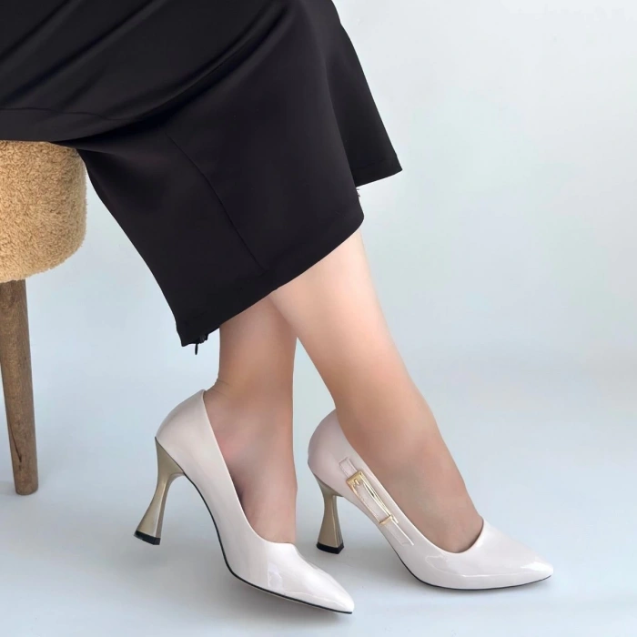 petite ateiler Motya Bej Rugan Topuklu Ayakkabı