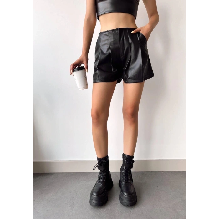 petite ateiler Pileli deri şort siyah h240053