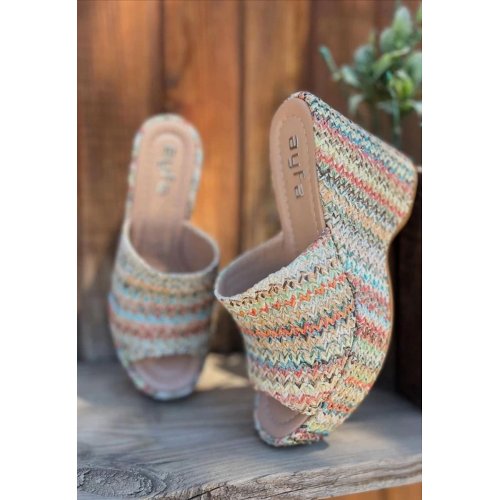 petite ateiler Tlay Kilim Desenli Dolgu Topuk Terlik