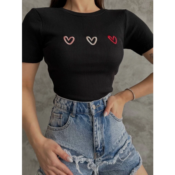 petite ateiler Üçlü kalp nakışlı bluz