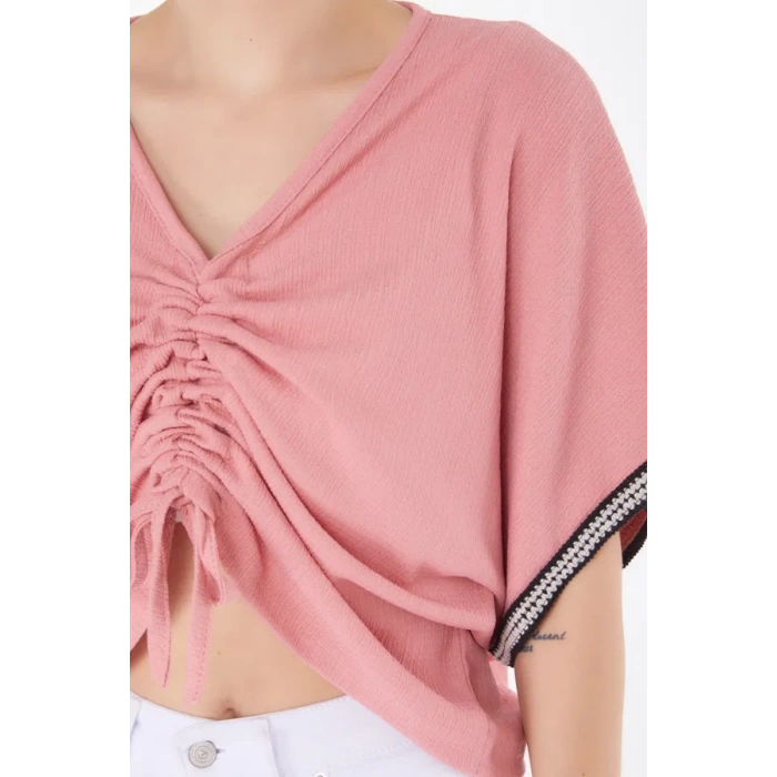 petite ateiler V yaka büzgülü detaylı bluz