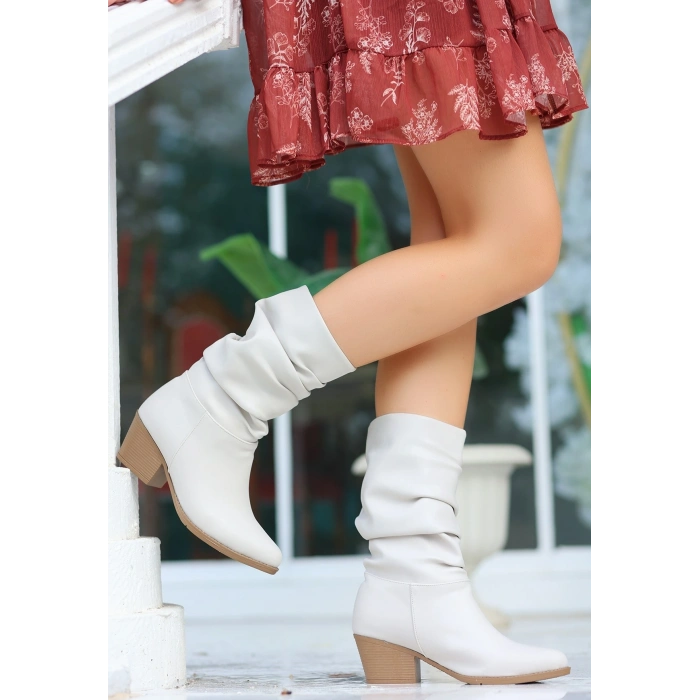 petite ateiler Yior Bej Cilt Topuklu Bot