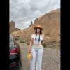 petite ateiler Madonna yaka bol paça pantolonlu takım